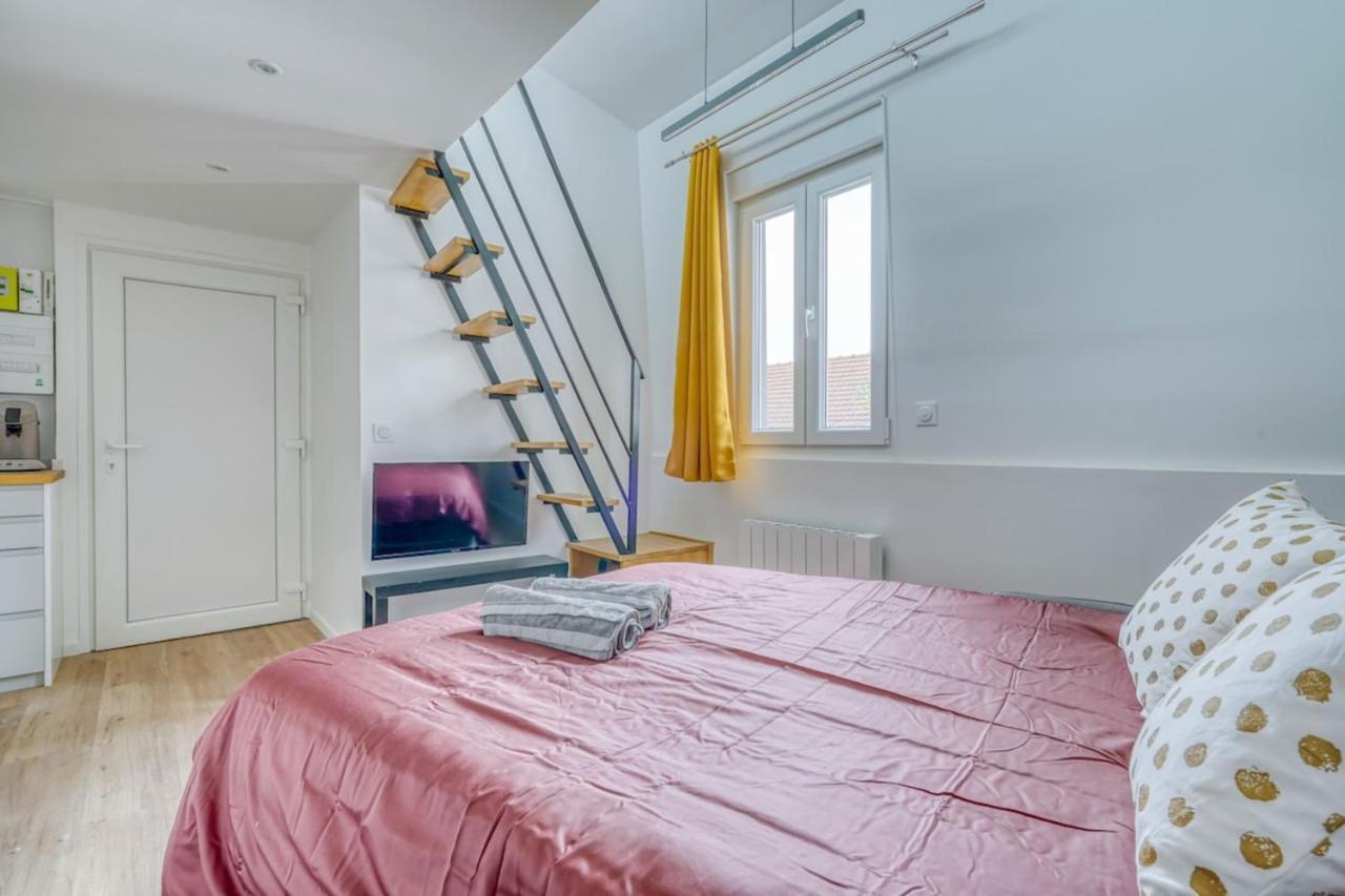 Appartamento Studio mezzanine 3-4 pers tout équipé WIFI Montreuil  Esterno foto